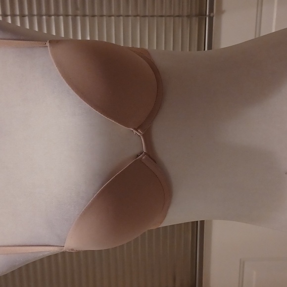 Free Add-on Light Pink Lacy Bra - Size 32B - Picture 3 of 10